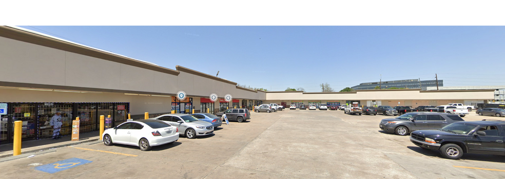 8104 W Tidwell Rd, Houston, TX à louer - Photo du bâtiment - Image 1 de 2