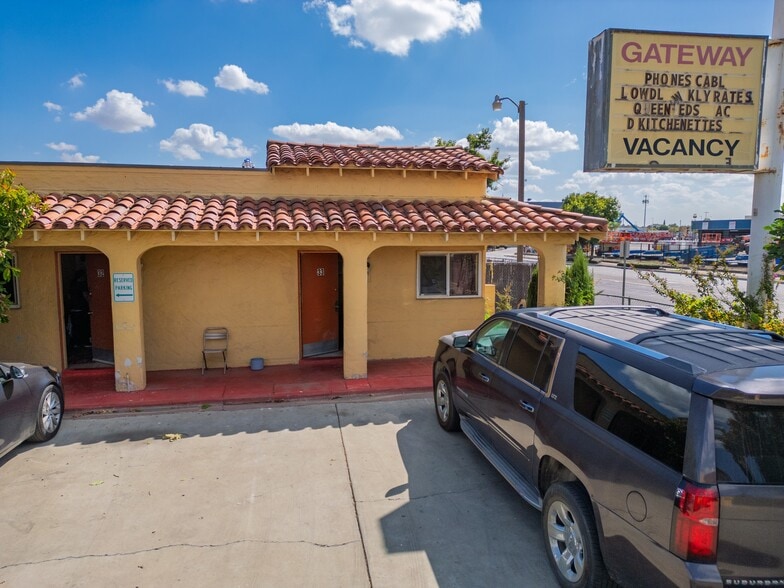 1407 W 16th St, Merced, CA for sale - Building Photo - Image 3 of 29