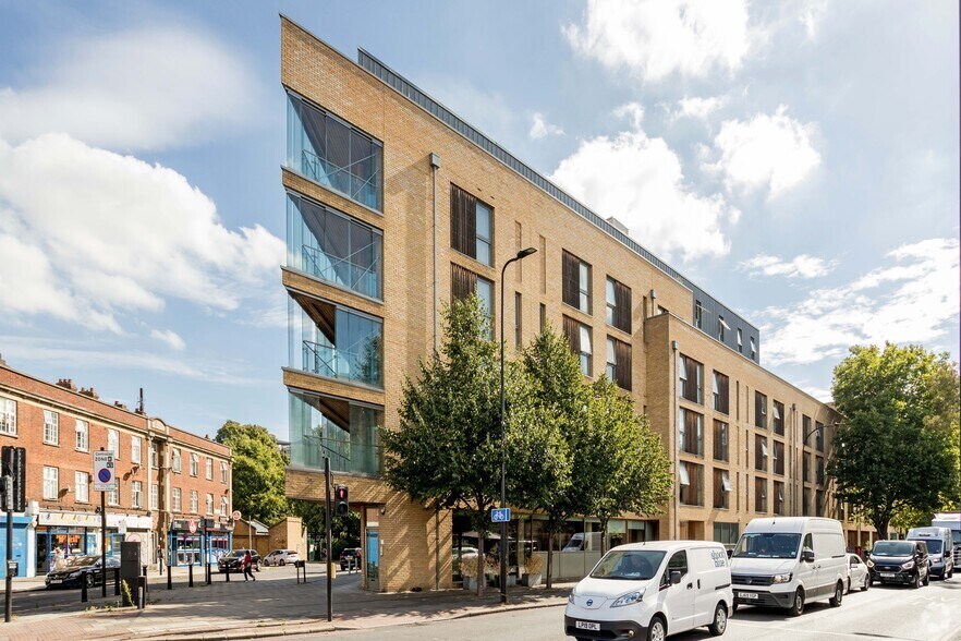 59-61 Camberwell New Rd, Londres à vendre - Photo du bâtiment - Image 3 de 3