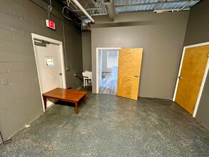 7037 Staples Mill Rd, Richmond, VA for lease Interior Photo- Image 2 of 13