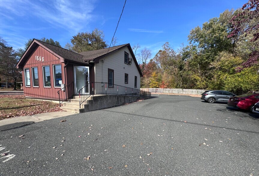 1868 Greentree Rd, Cherry Hill, NJ à vendre - Photo du bâtiment - Image 2 de 9