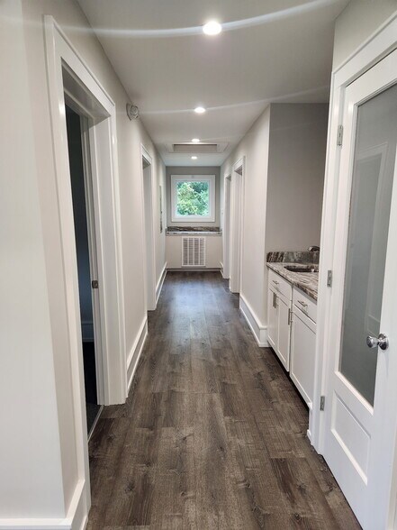 314 W 4th North St, Summerville, SC à vendre - Photo du bâtiment - Image 3 de 50