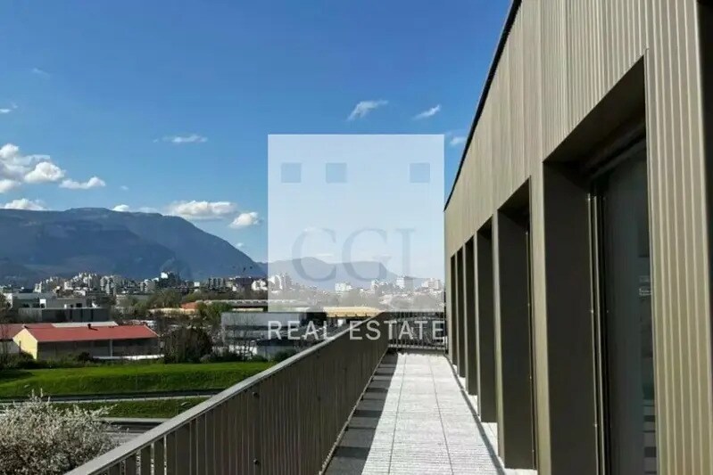 Office in Eybens for sale Building Photo- Image 1 of 13