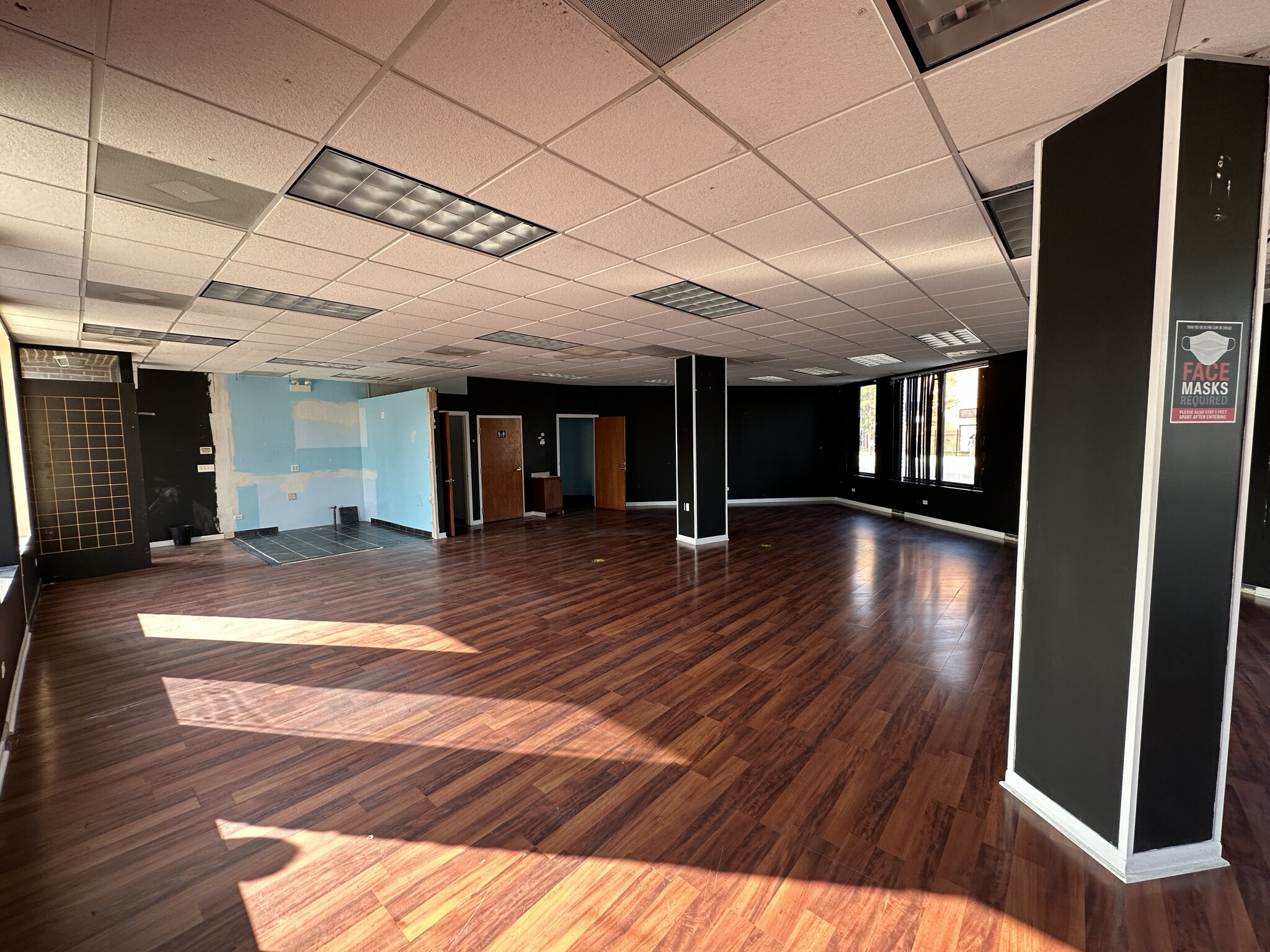 3200-3220 N Milwaukee Ave, Chicago, IL for lease Interior Photo- Image 1 of 5