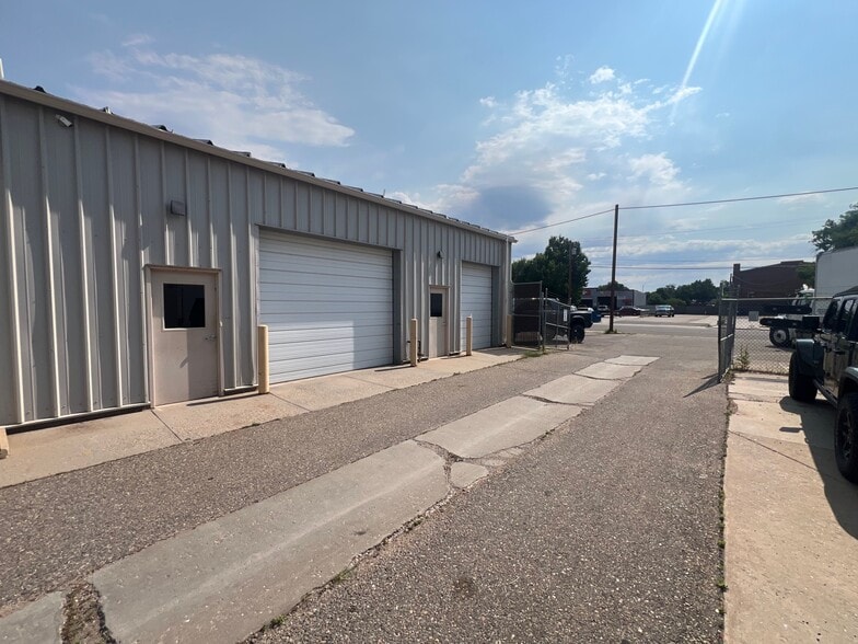 255 S Cleveland Ave, Loveland, CO for lease - Building Photo - Image 2 of 11