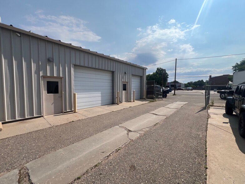 255 S Cleveland Ave, Loveland, CO à louer - Photo du bâtiment - Image 2 de 11