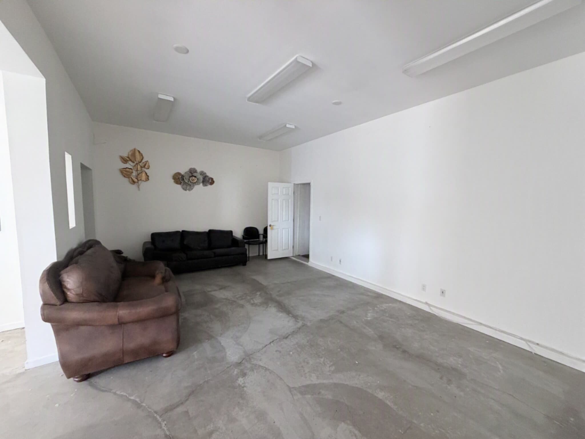 3405-3409 Glendale Blvd, Los Angeles, CA for lease Interior Photo- Image 1 of 3