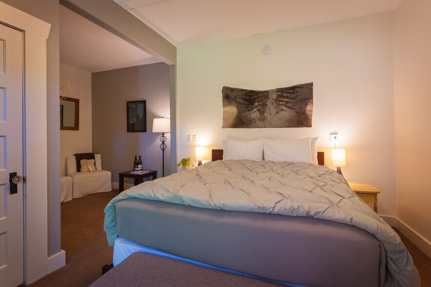 2579 W Shore Dr, Lummi Island, WA à vendre - Photo du bâtiment - Image 3 de 24