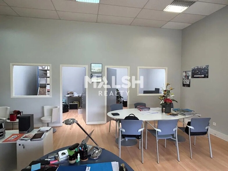 Bureau dans Brignais à louer - Photo intérieure - Image 3 de 9