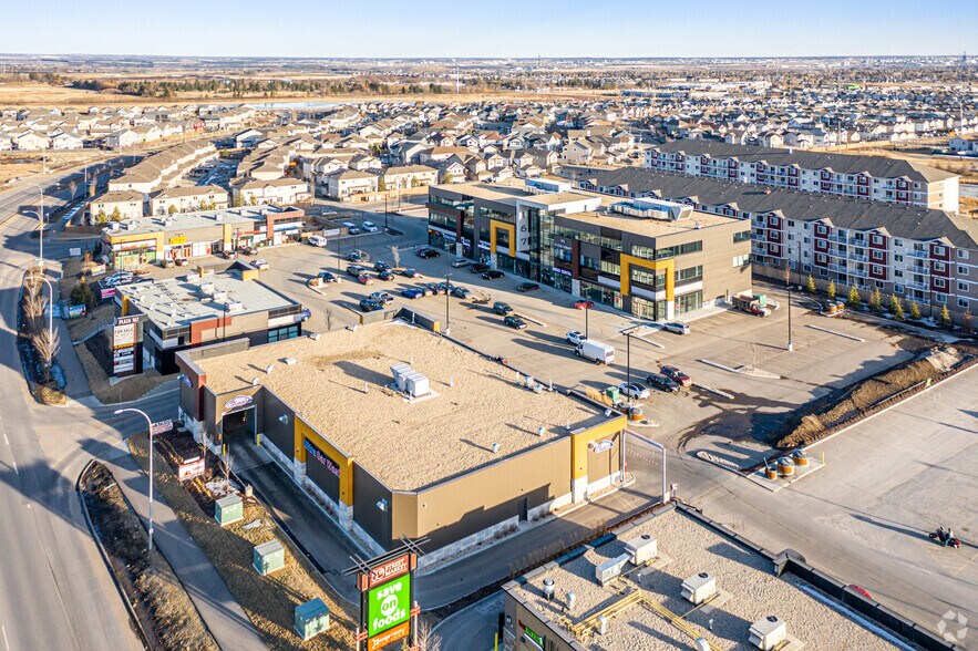 4381 167 Av NW, Edmonton, AB à vendre - Aérien - Image 3 de 5