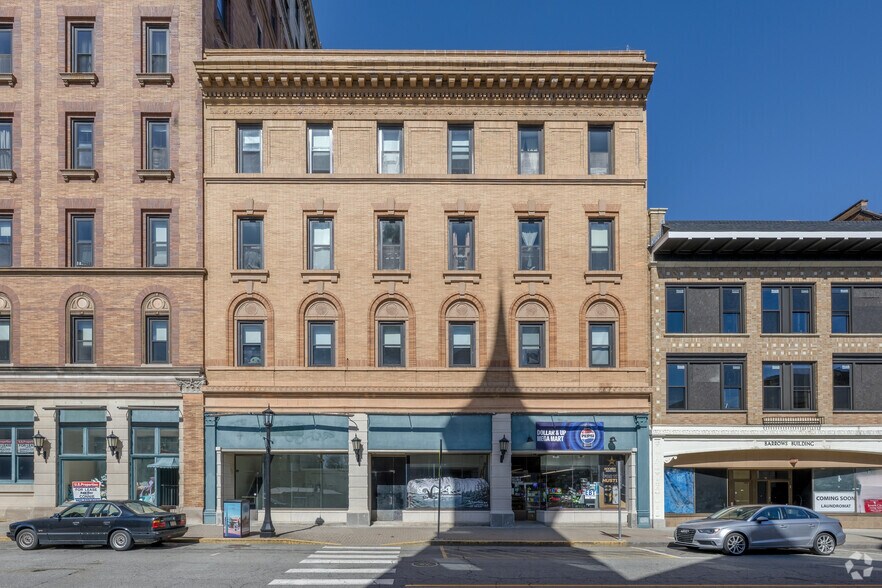 281 State St, New London, CT à louer - Photo du bâtiment - Image 3 de 14
