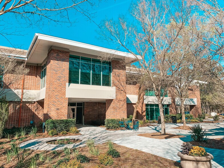 501 Wando Park Blvd, Mount Pleasant, SC à louer - Photo du bâtiment - Image 1 de 5