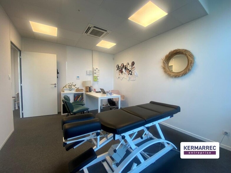 Office in Rennes for sale - Interior Photo - Image 3 of 5