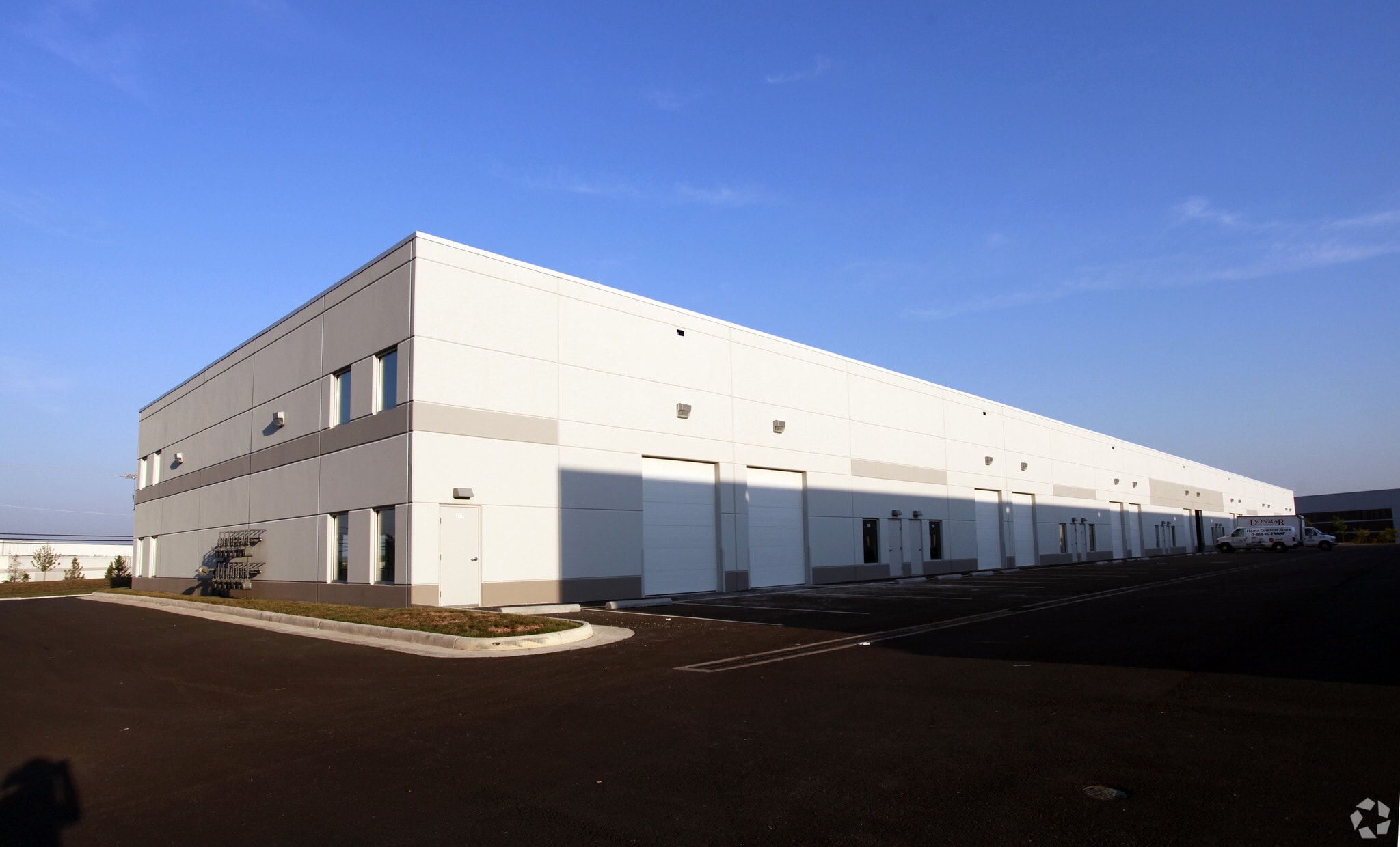 22821 Silverbrook Center Dr, Sterling, VA for lease Primary Photo- Image 1 of 11