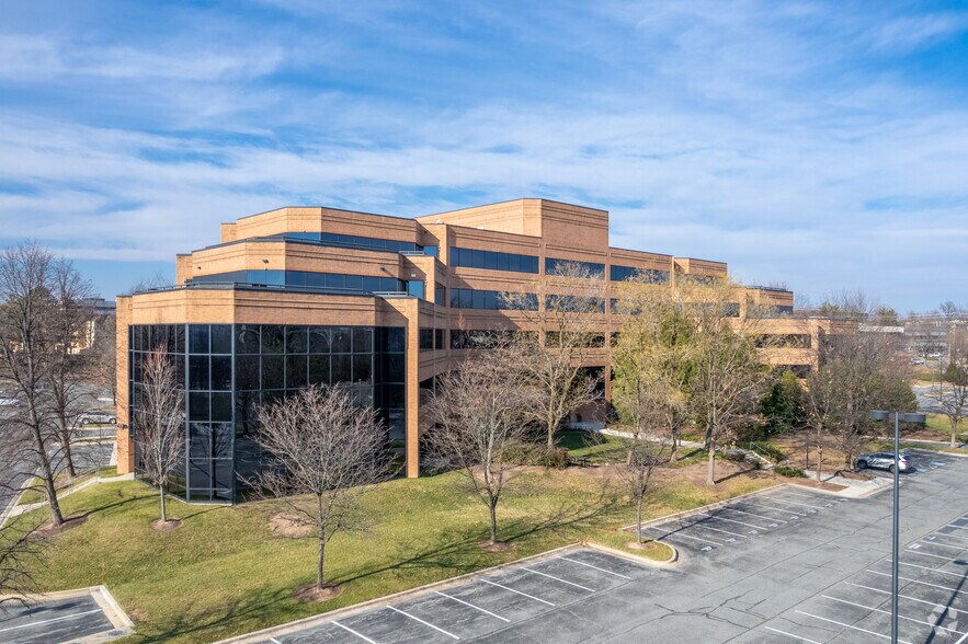 2400 Research Blvd, Rockville, MD à louer - Photo du bâtiment - Image 3 de 19