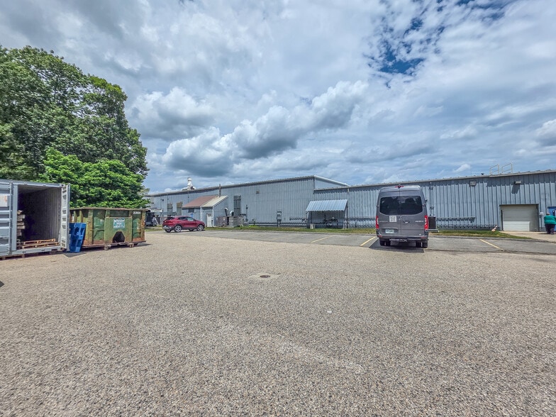86 Tide Mill Rd, Hampton, NH for lease - Building Photo - Image 3 of 24