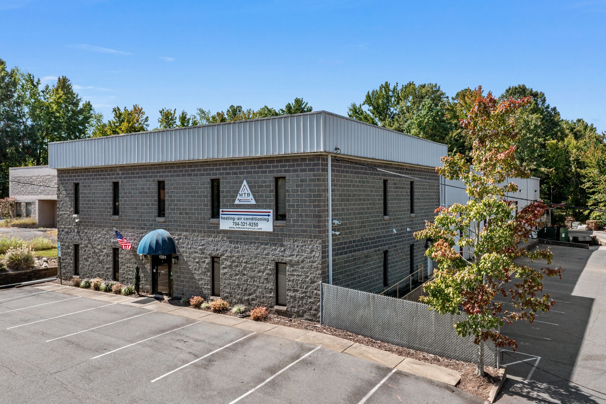 1201 Industrial Dr, Matthews, NC for sale Building Photo- Image 1 of 8