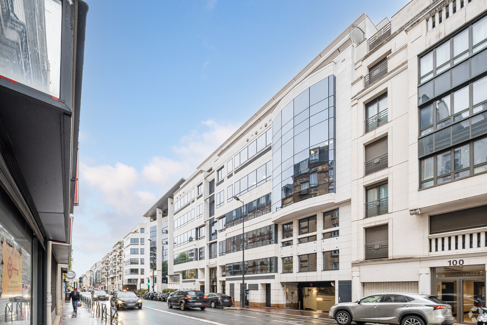 108-116 Rue Victor Hugo, Levallois-Perret à louer Photo du bâtiment- Image 1 de 10