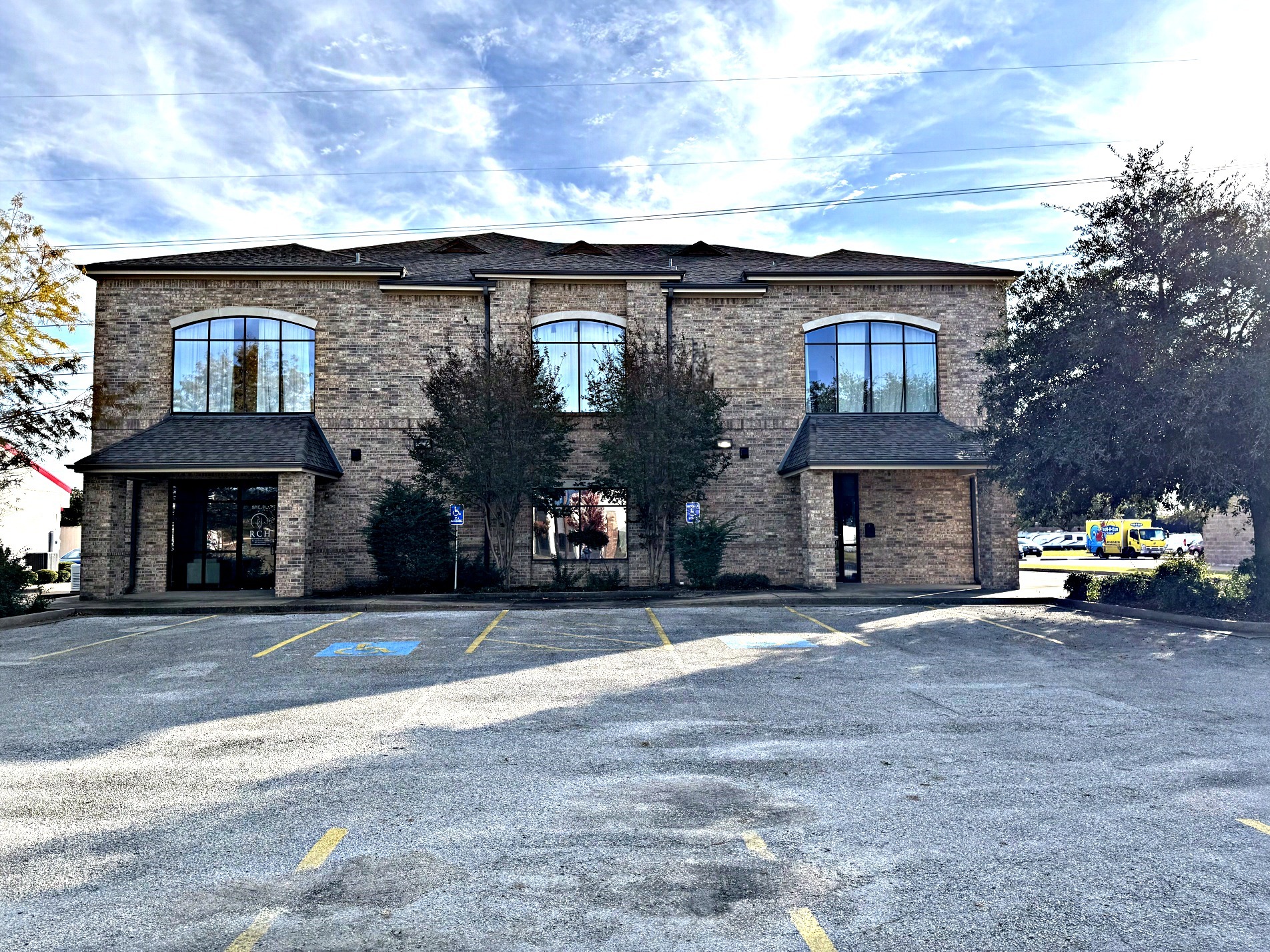 2140 W Grande Blvd, Tyler, TX for lease Building Photo- Image 1 of 53