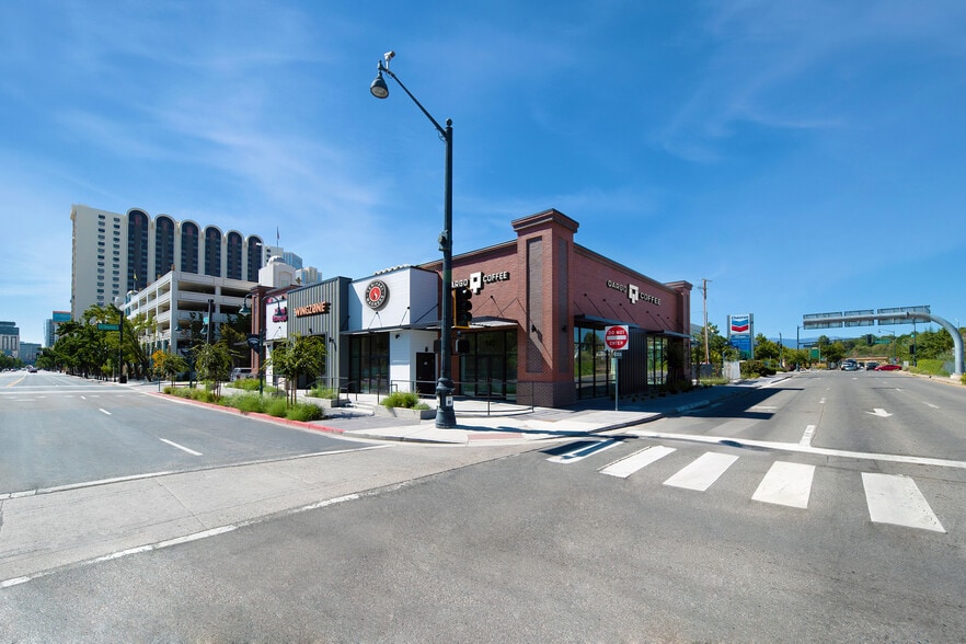 705 N Virginia St, Reno, NV for lease - Building Photo - Image 2 of 5