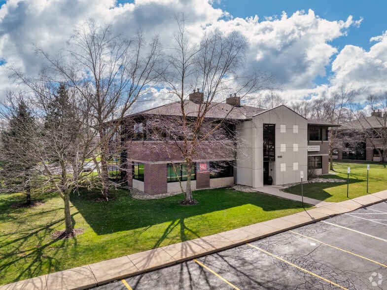 1090 N 10th St, Kalamazoo, MI for lease - Building Photo - Image 1 of 4