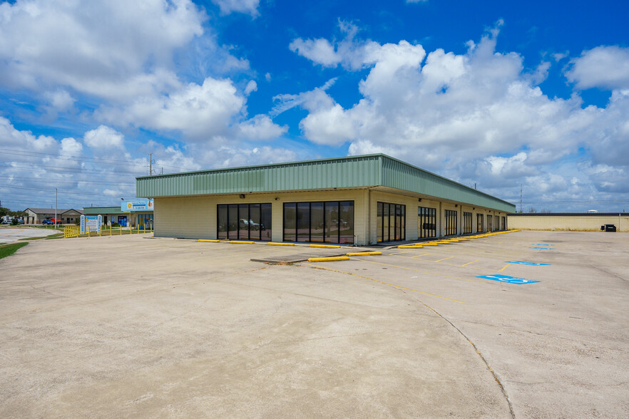 5801 Patton St, Corpus Christi, TX for lease - Building Photo - Image 1 of 13