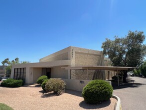 7441 E Butherus Dr, Scottsdale, AZ for lease Building Photo- Image 1 of 2