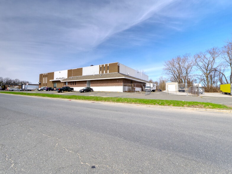 55 Avocado St, Springfield, MA for sale - Building Photo - Image 2 of 14