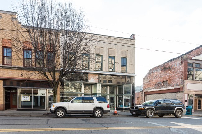 Plus de détails pour 156-160 N 4th St, Steubenville, OH - Bureau/Commerce de détail à louer