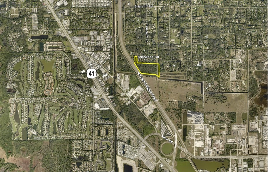 6228 Briarwood Ter, Fort Myers, FL for sale - Building Photo - Image 3 of 6