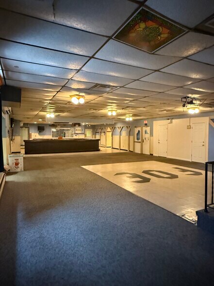1210 N 5th St, Stroudsburg, PA à louer - Photo du bâtiment - Image 2 de 18