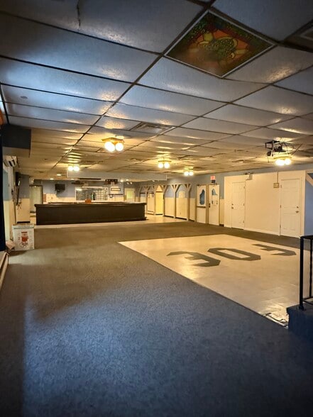 1210 N 5th St, Stroudsburg, PA à louer - Photo du bâtiment - Image 2 de 18