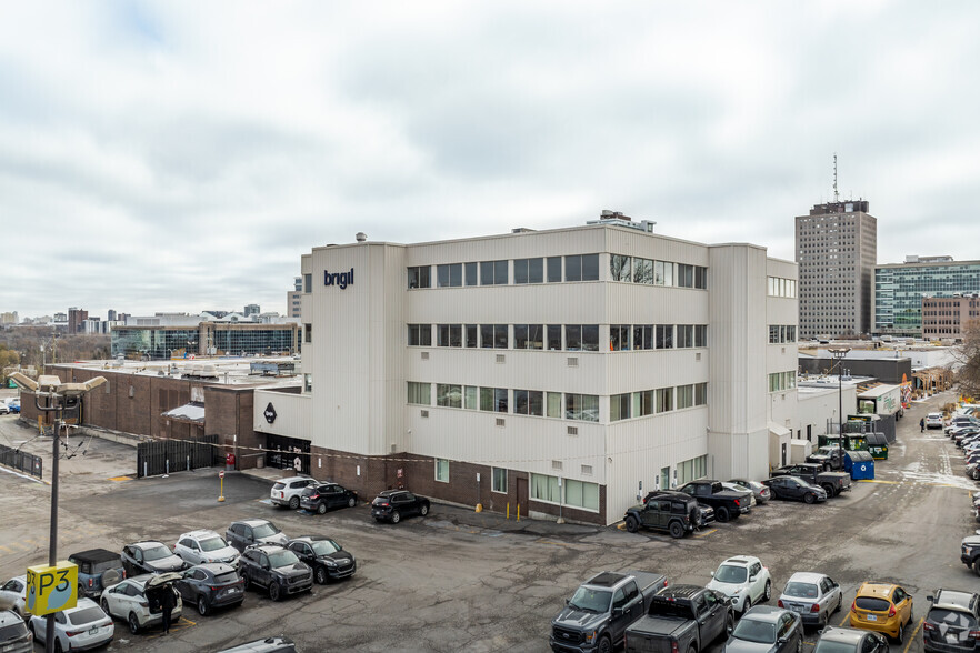 425 Boul Saint-Joseph, Gatineau, QC à louer - Photo du bâtiment - Image 3 de 4