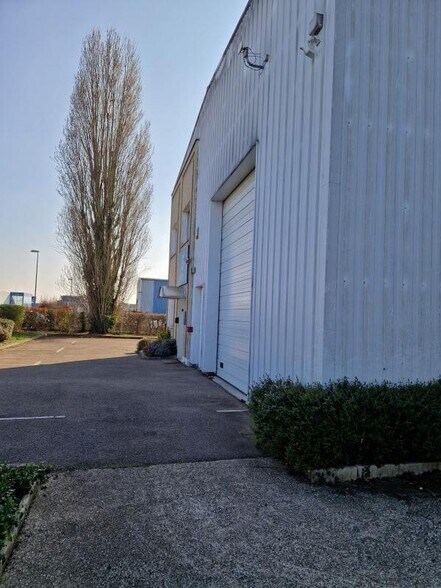 1 Zone D'Activite Des 4 Vents, Boissy-l'Aillerie à louer - Photo du bâtiment - Image 1 de 19