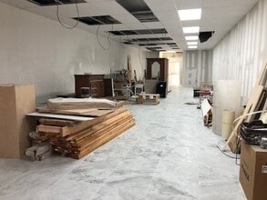 84 School St, Glen Cove, NY à louer Photo intérieure- Image 1 de 4