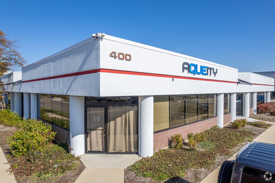 400 E 22nd St, Lombard, IL à louer - Photo du bâtiment - Image 1 de 21