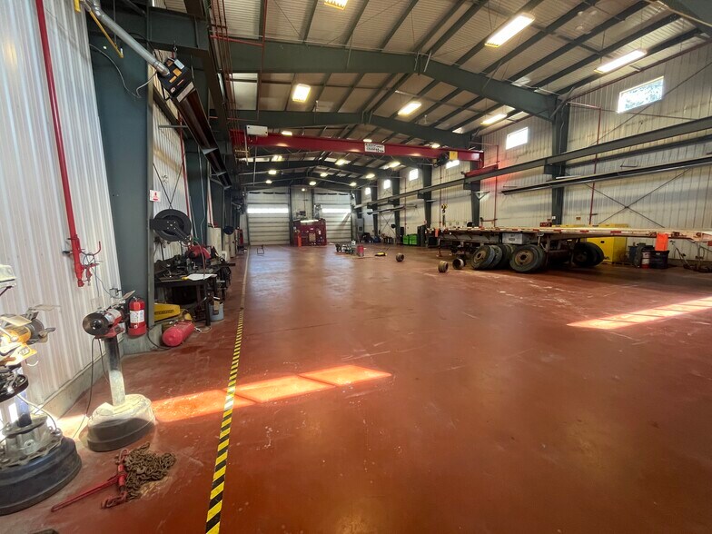 5112 North Ave, Swan Hills, AB for sale - Building Photo - Image 3 of 6