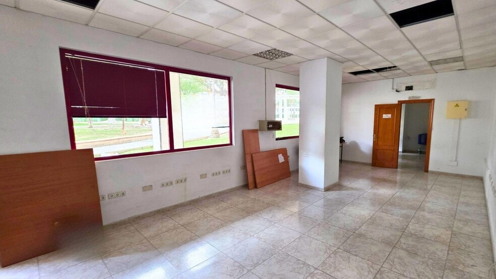 Retail in Almería, Almería for lease - Interior Photo - Image 3 of 4