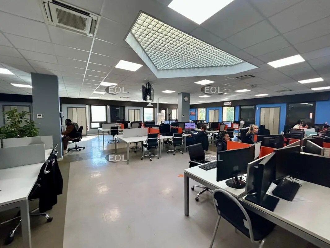 Bureau dans Marseille à louer Photo du bâtiment- Image 1 de 15