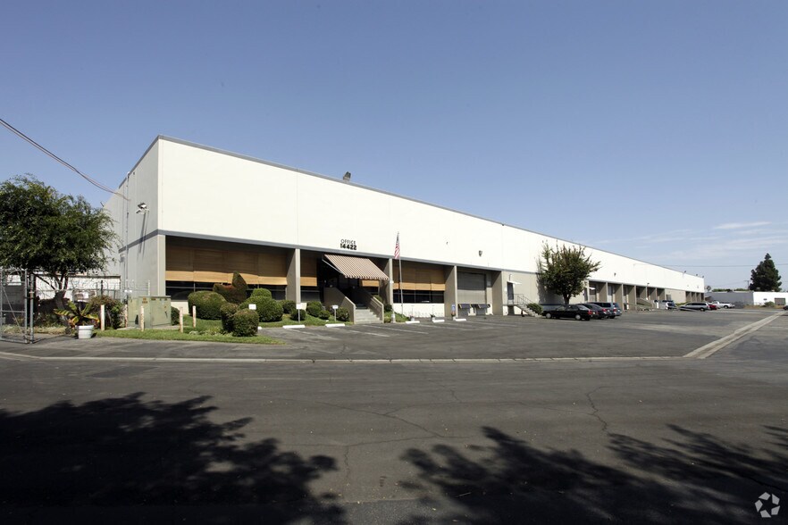 14434 Best Ave, Santa Fe Springs, CA for lease - Primary Photo - Image 1 of 2