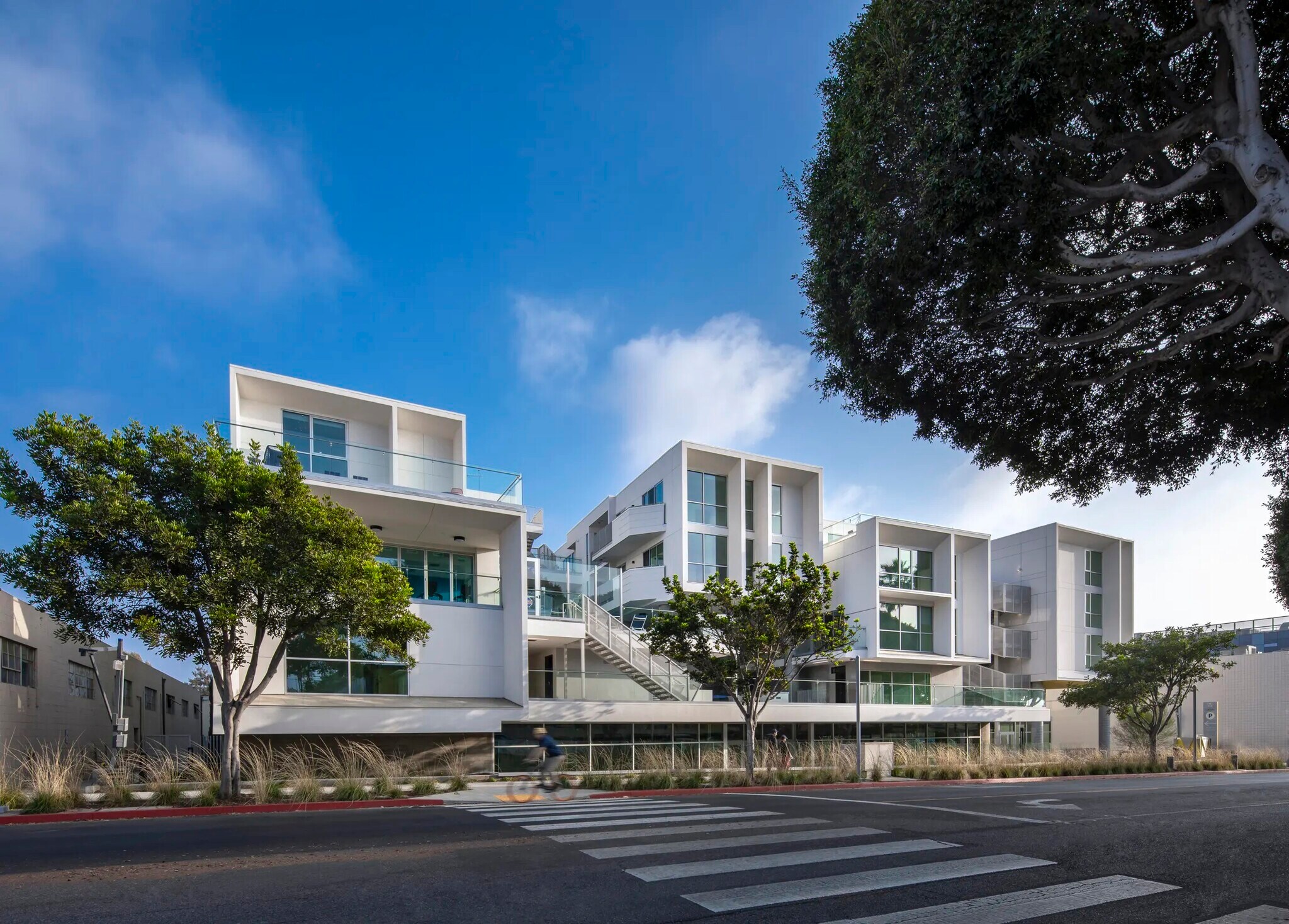 2929 Pennsylvania Ave, Santa Monica, CA à louer Photo principale- Image 1 de 21