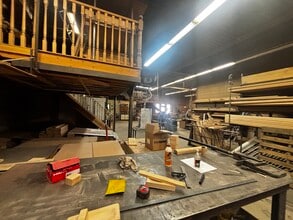 1380 Hopkins St, Whitby, ON à louer Photo intérieure- Image 2 de 3