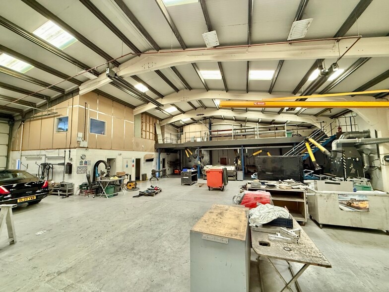 66H-66J Countess Rd, Northampton for lease - Building Photo - Image 3 of 3