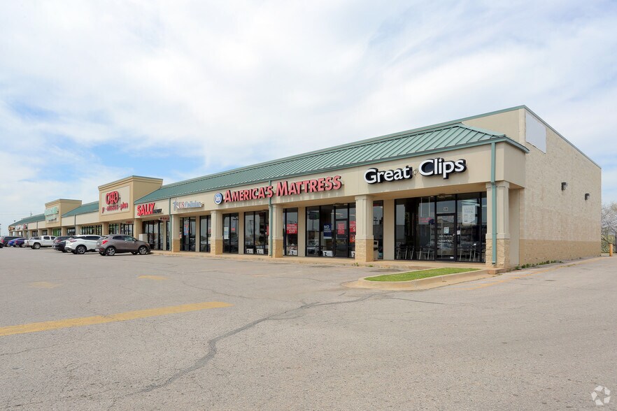 4903 N Union Ave, Shawnee, OK à louer - Photo du bâtiment - Image 2 de 8