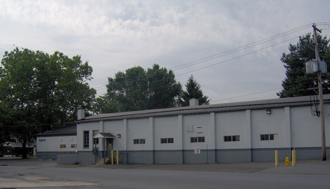 100 Gibraltar Rd, Reading, PA for lease Primary Photo- Image 1 of 4