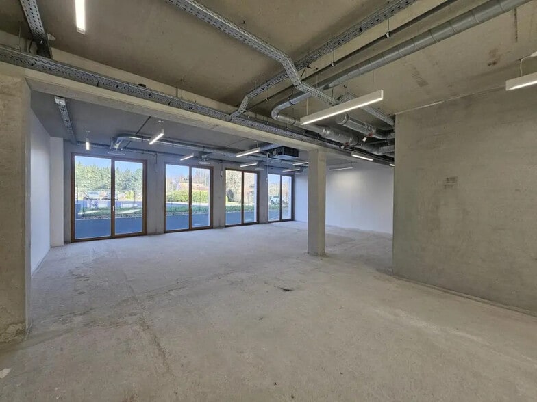 Office in Wasquehal for sale - Building Photo - Image 2 of 9