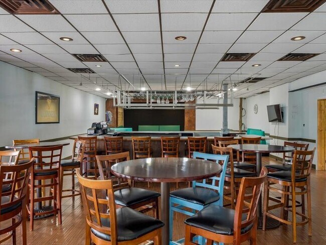 Plus de détails pour 8797 20th St, Vero Beach, FL - Commerce de détail à louer