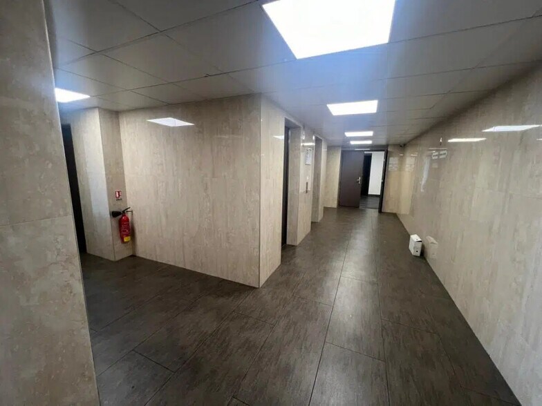 1 Voie Felix Eboué 94 000 Creteil, Créteil à vendre - Photo du bâtiment - Image 2 de 22