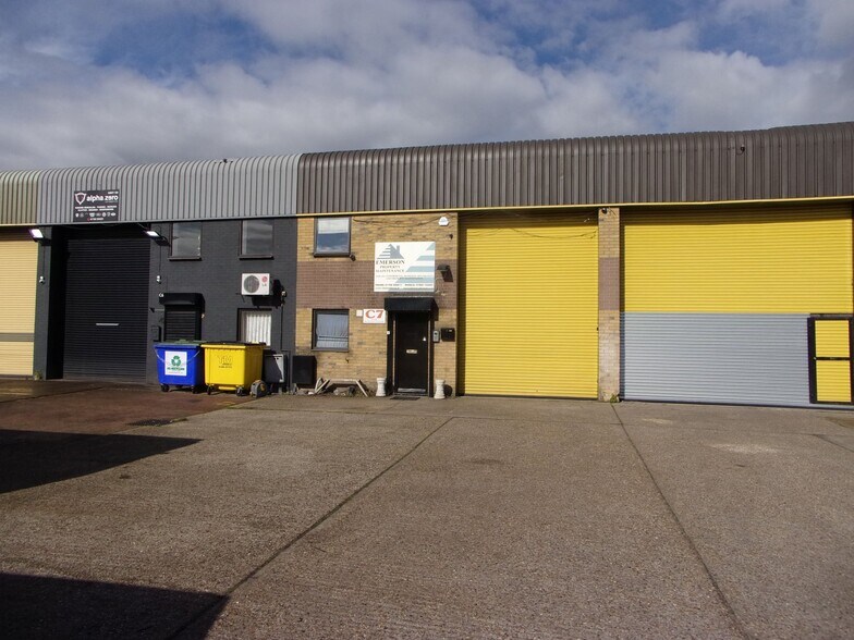 Marsh Way, Rainham à louer - Photo du bâtiment - Image 2 de 4