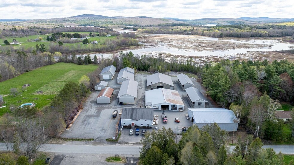 58 Fowler rd, Orrington, ME à vendre - Photo du bâtiment - Image 2 de 7